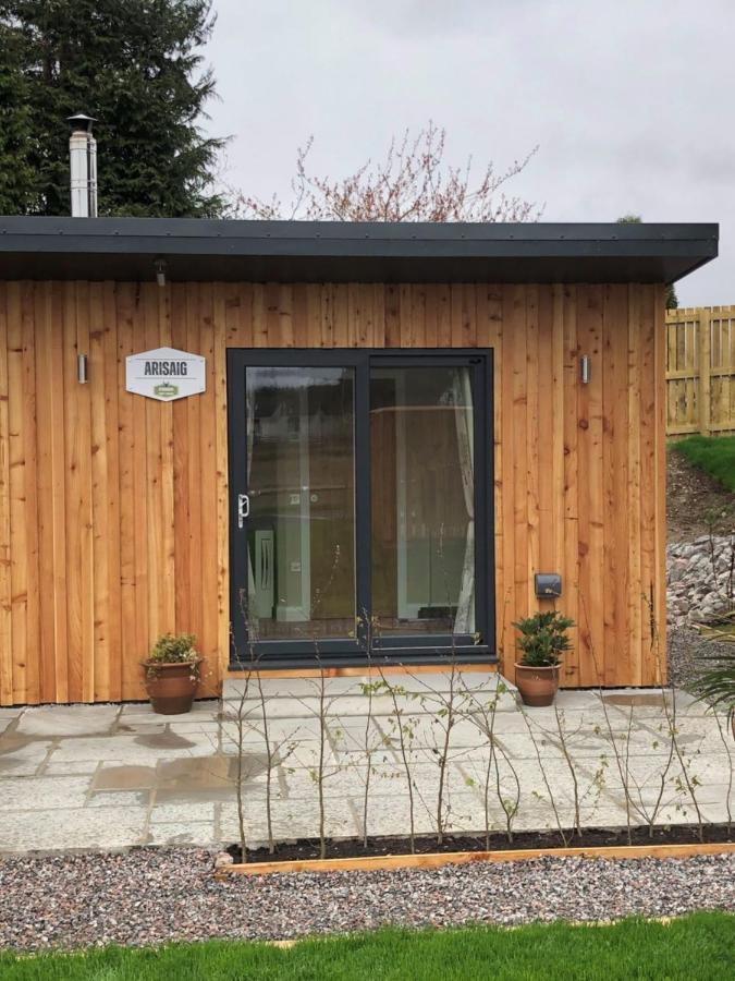 Stronaba Croft Cabins Спийн Бридж Екстериор снимка