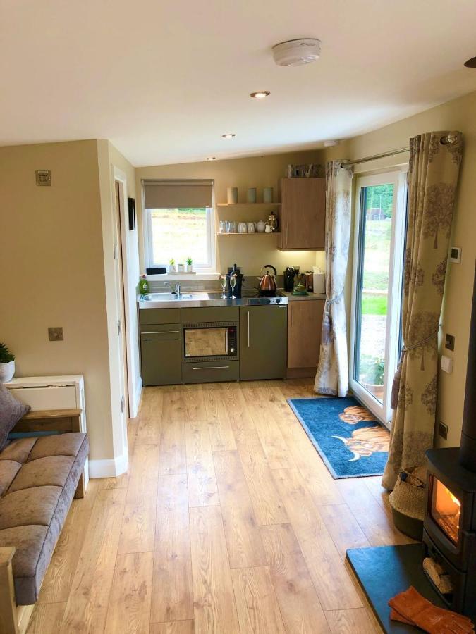Stronaba Croft Cabins Спийн Бридж Екстериор снимка