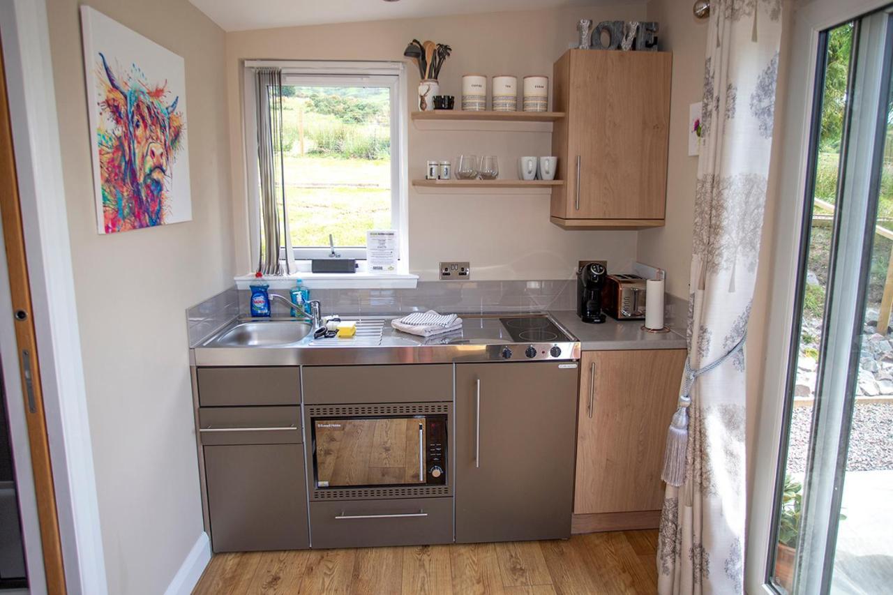 Stronaba Croft Cabins Спийн Бридж Екстериор снимка